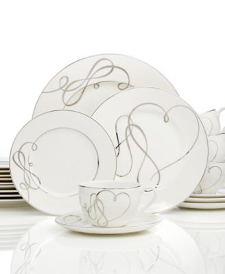 Mikasa - Love Story 40-Pc. Dinnerware Set