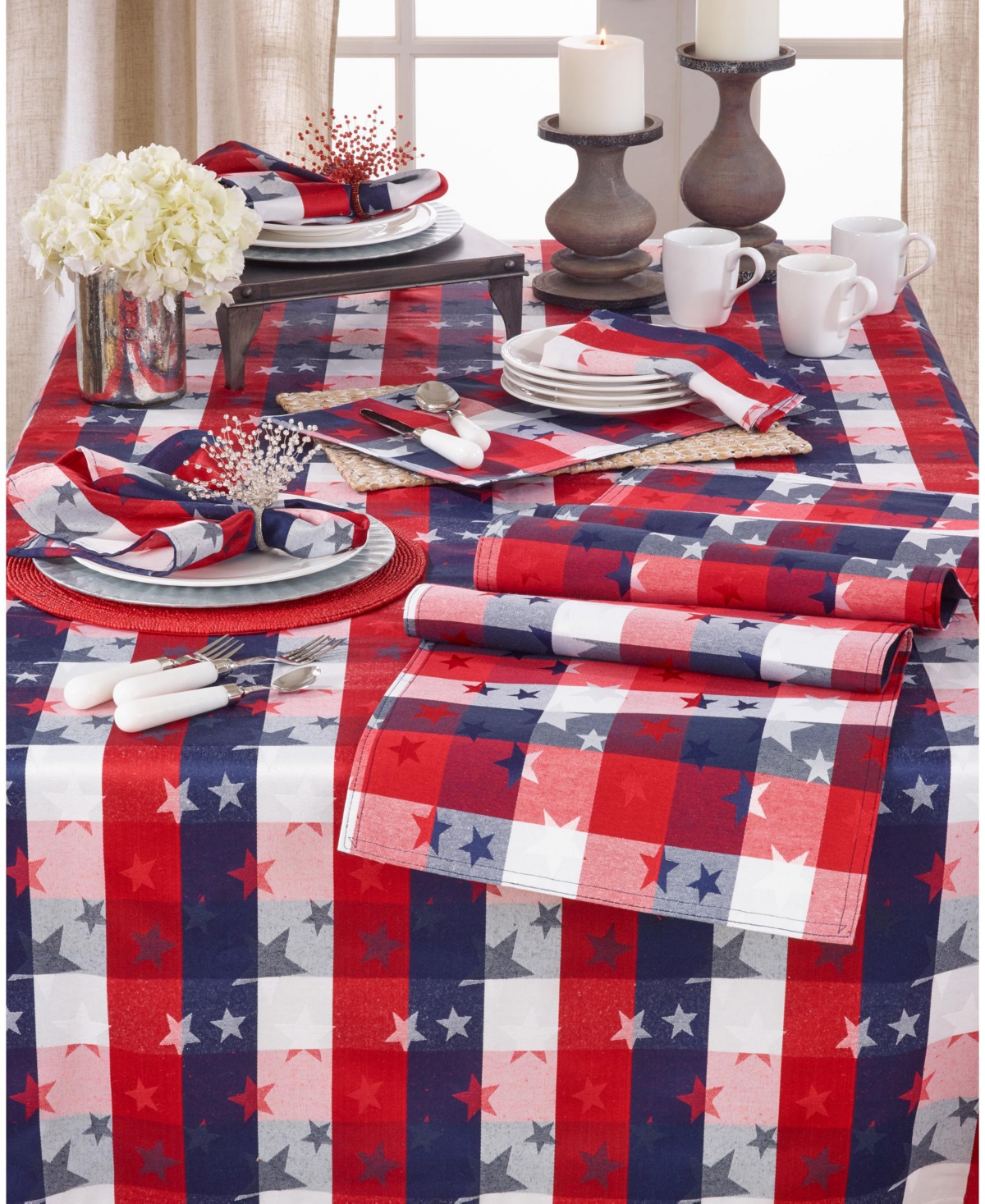 Saro Lifestyle Stars And Checkered Table Runner In Red