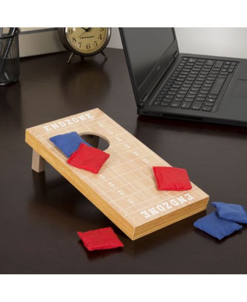 Детская игрушка Trademark Global Hey Play Football-Themed Tabletop Cornhole Game, Ages 5+