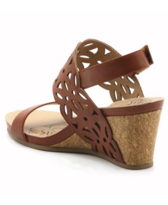 mootsie tootsie wedge sandals