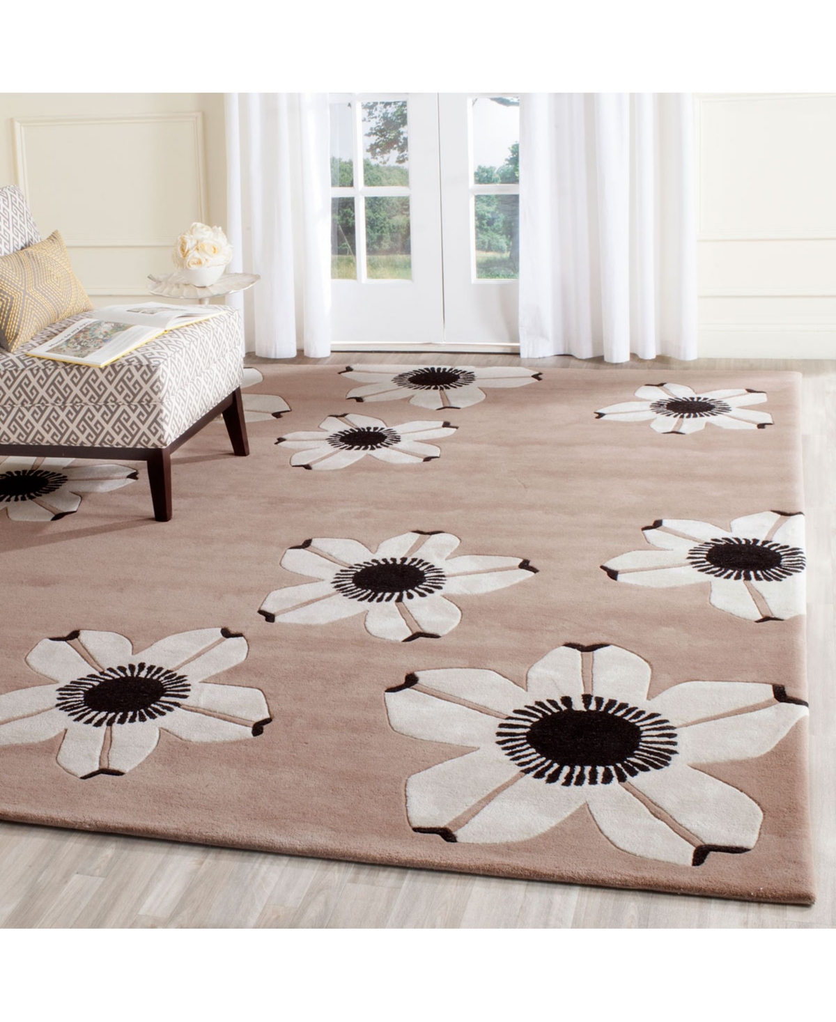 Safavieh Allure 123 DaisyArea Rug - Brown