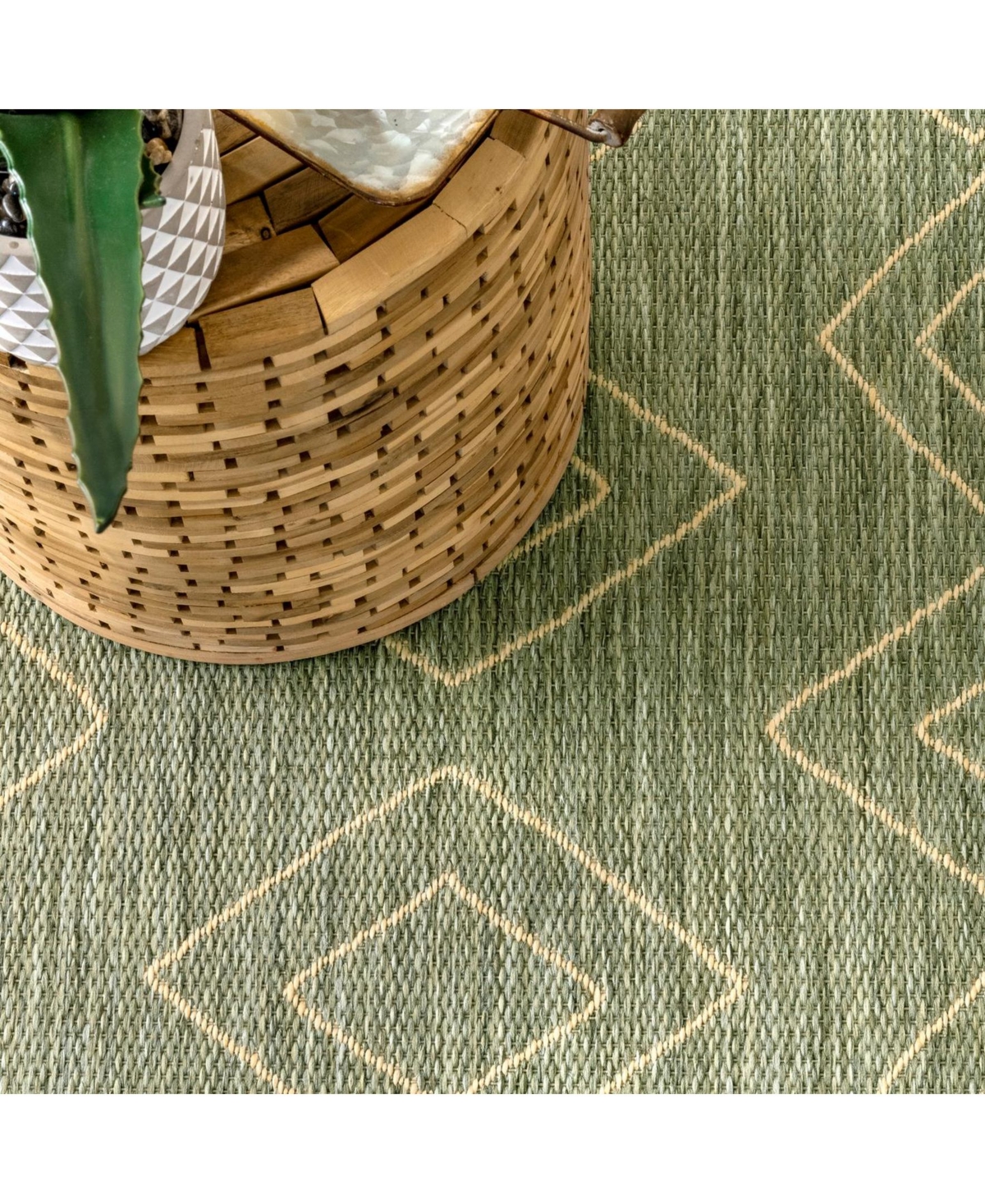 nuLoom Serna OWDN23EOutdoor Area Rug - Sage