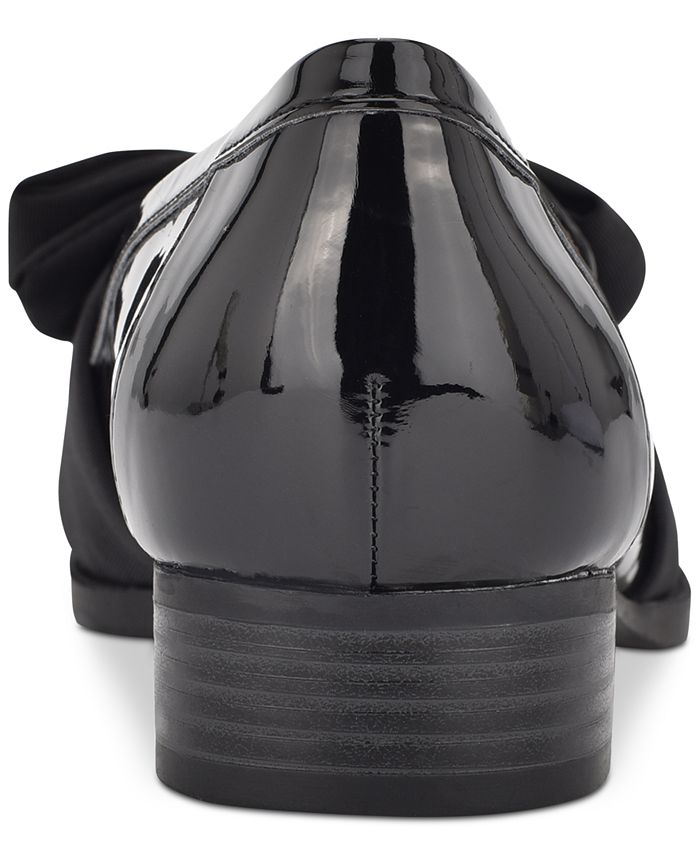 bandolino lindio bow loafer