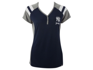 '47 Brand Women's New York Yankees Triple Play Henley Shirt