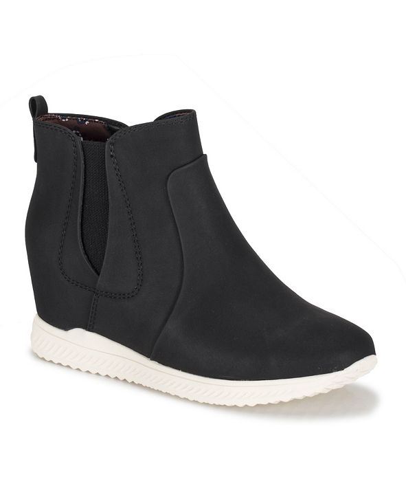 baretraps pepper wedge bootie