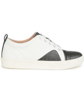 Women's Kyndra Sneakers
