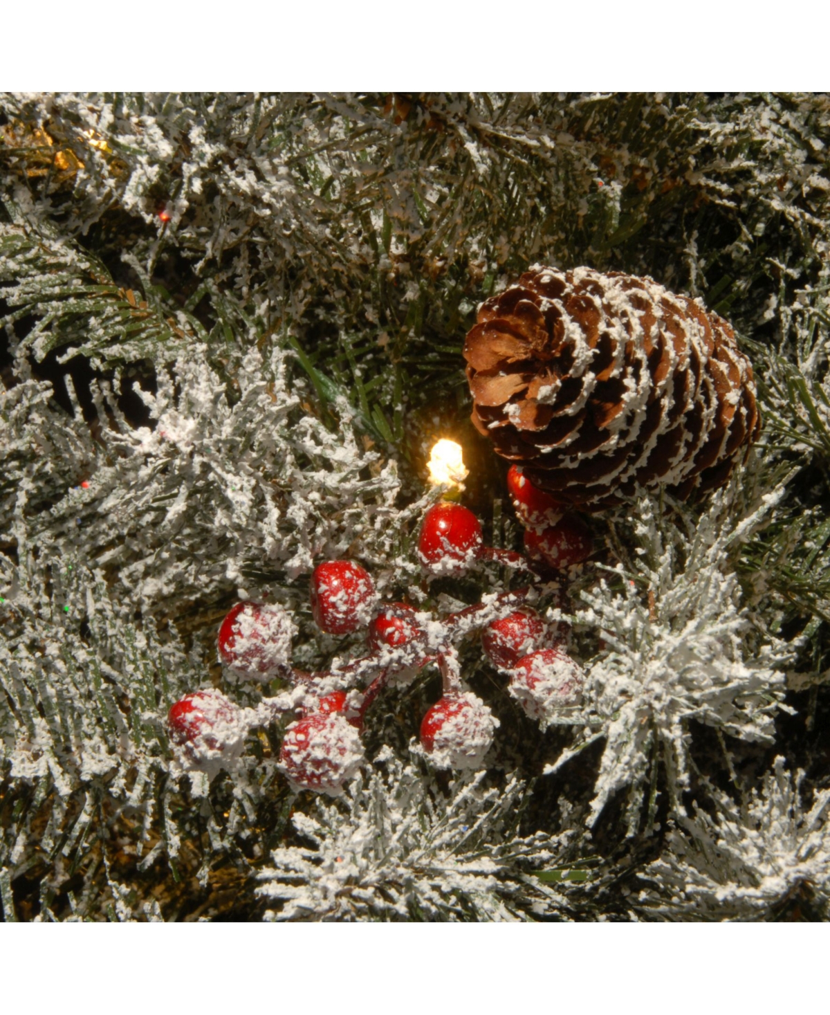 National Tree Company Dunhill Fir Tree with 15 Warm White Battery Operated Led Lights