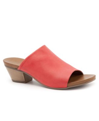 red mule slides