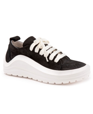 image of Bueno Women-s Rumour Sneakers Women-s Shoes
