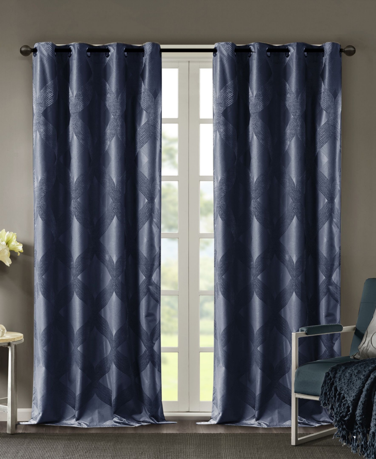 SunSmart Bentley Ogee Knitted Jacquard Total blackout curtains for bedroom, Silver grommet top fit up to 1.25 inches rod Single Curtain Panel for Livi