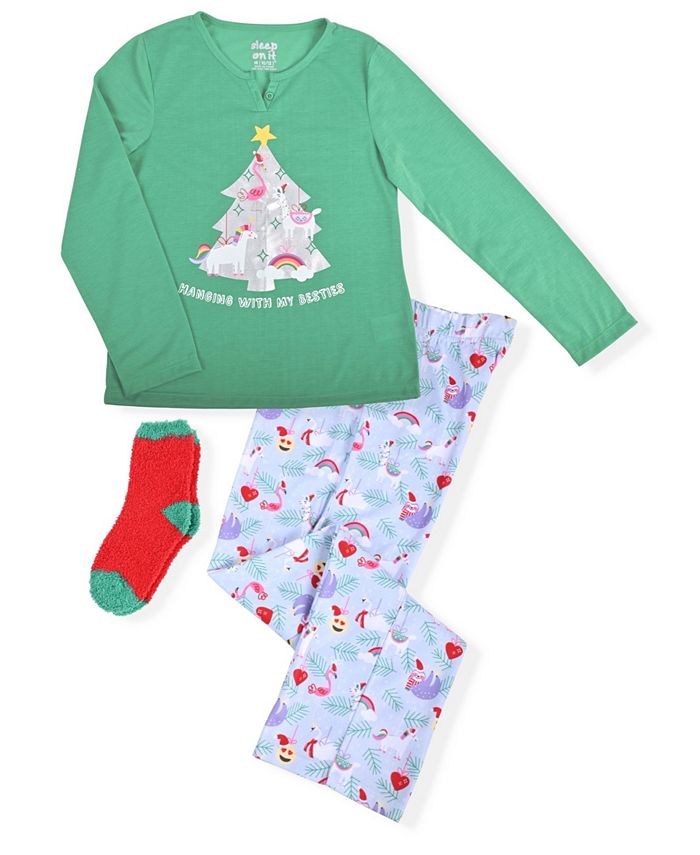 Sleep On It Big Girls Christmas 2 Piece Pajama Set with Cozy Socks