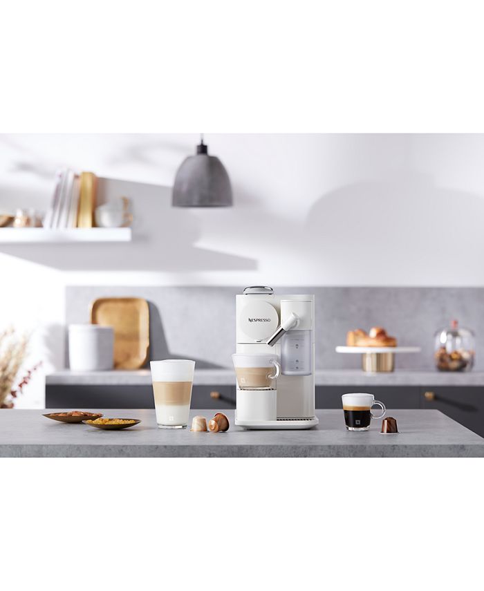 Nespresso Lattissima One Espresso Machine by DeLonghi & Reviews