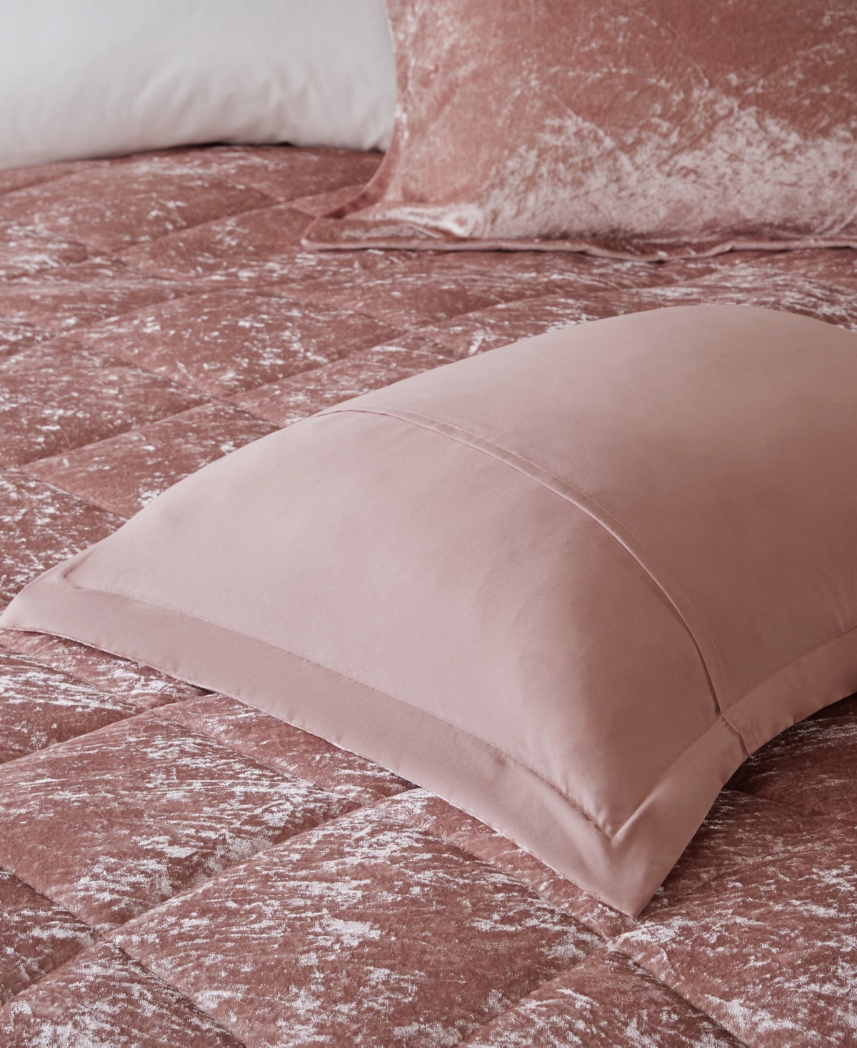 Intelligent Design Felicia Velvet 4-Pc. Comforter Set, King/California King