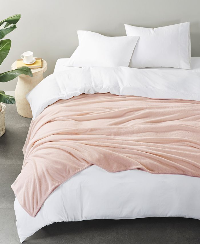 Macy's blankets queen sales