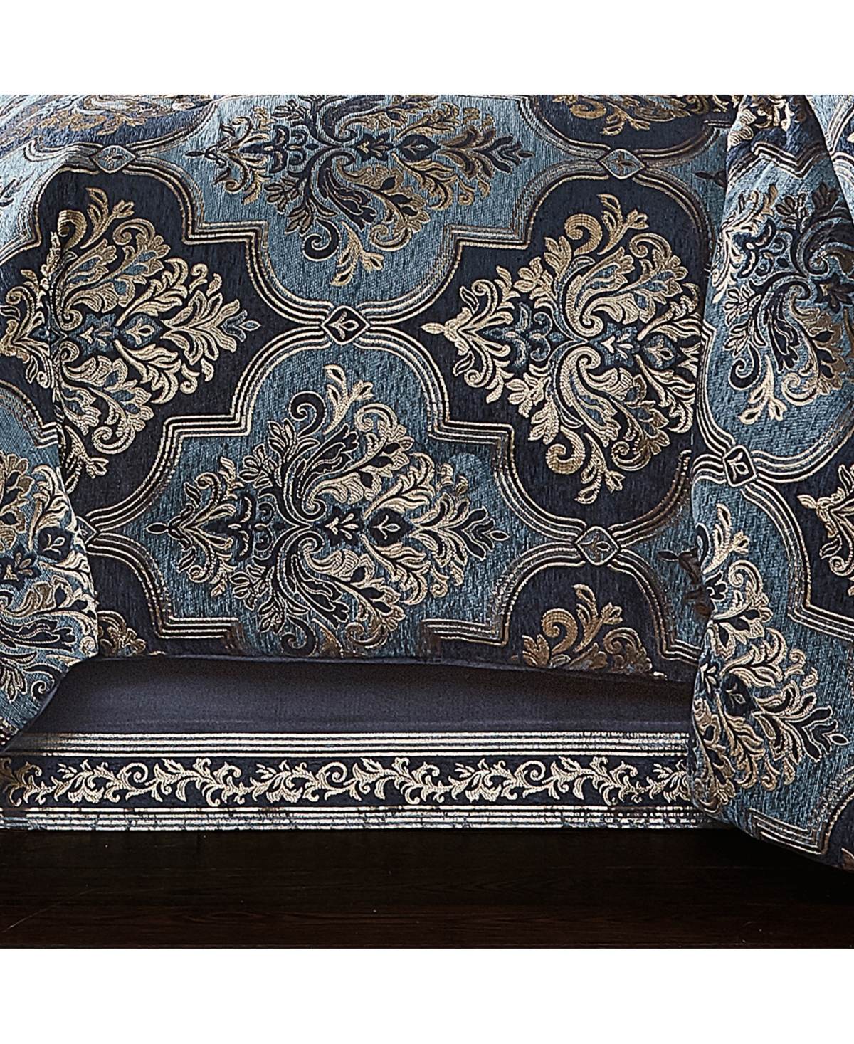 J Queen New York Middlebury 4 Piece Comforter Set, California King In Purple