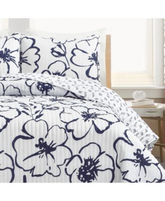 Scandinavian Floral 3 Piece Quilt Set, Full/Queen
