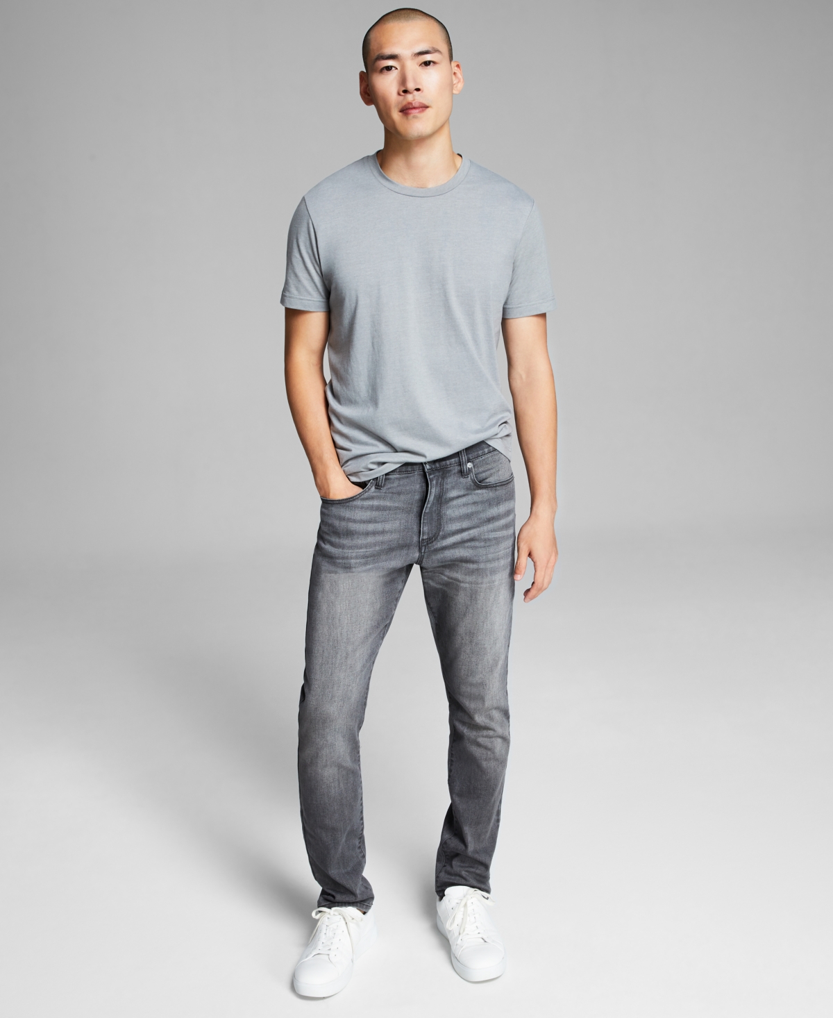 Men's Slim-Fit Stretch Jeans - Medium Grey Wash