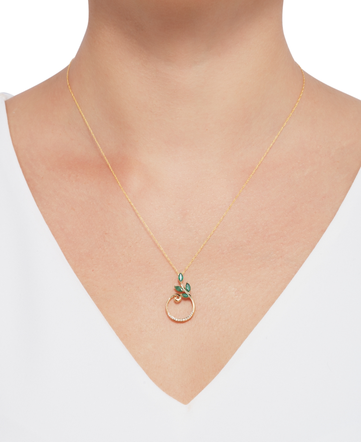 (5/8 ct. t.w.) & Diamond (1/20 ct. t.w.) 18