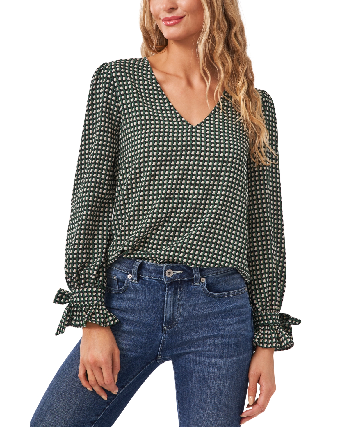 Cece Long Sleeve V-neck Top In Geo Box Check