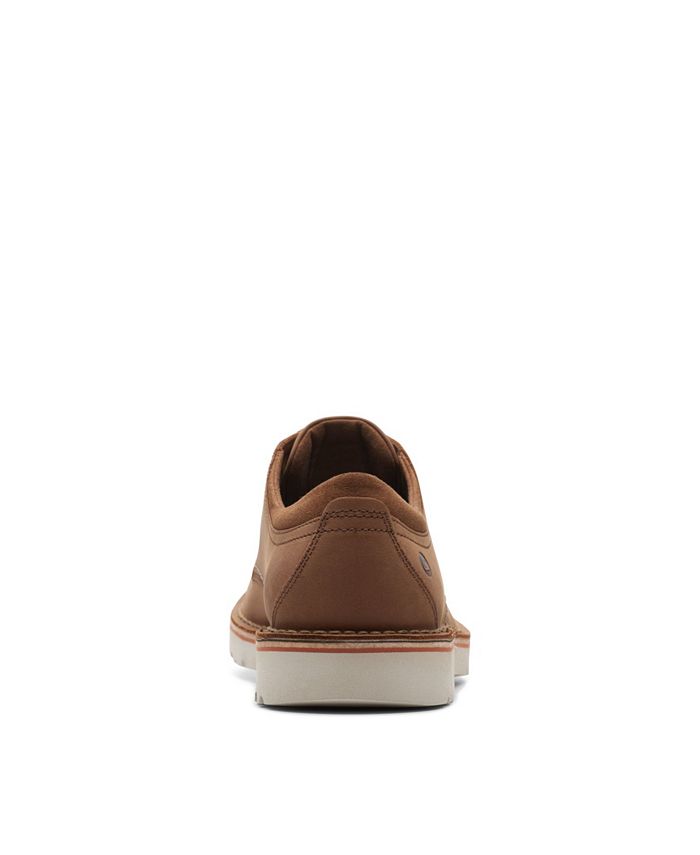 clarks men's eastford low shoes
