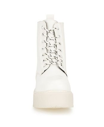 Olivia Miller Women S Gina Lug Sole Combat Booties Reviews Booties Shoes Macy S