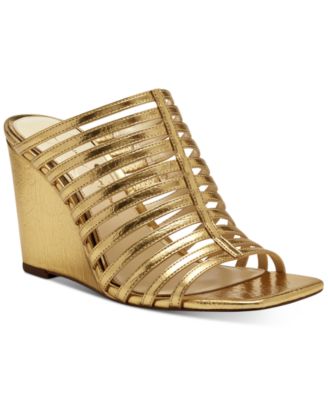 gold wedge dress shoes