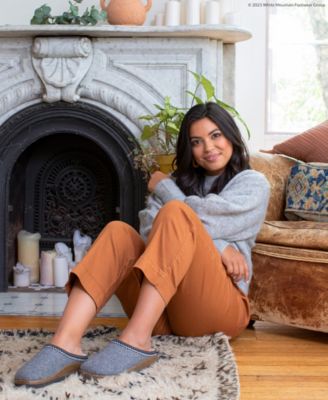 Women's Bundle Up Footbed Clogs