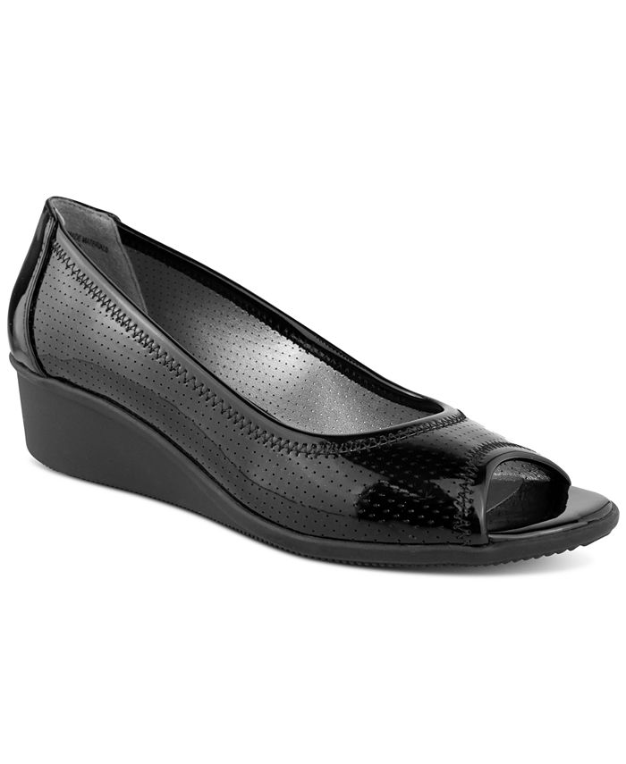 Macys deals wedge pumps