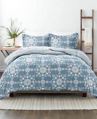 Ultra Soft Daisy Medallion Reversible 3- Pc. Comforter Set, King