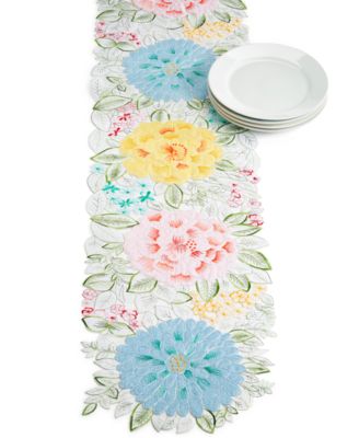 Homewear - Spring Vivian Floral Figural Runner