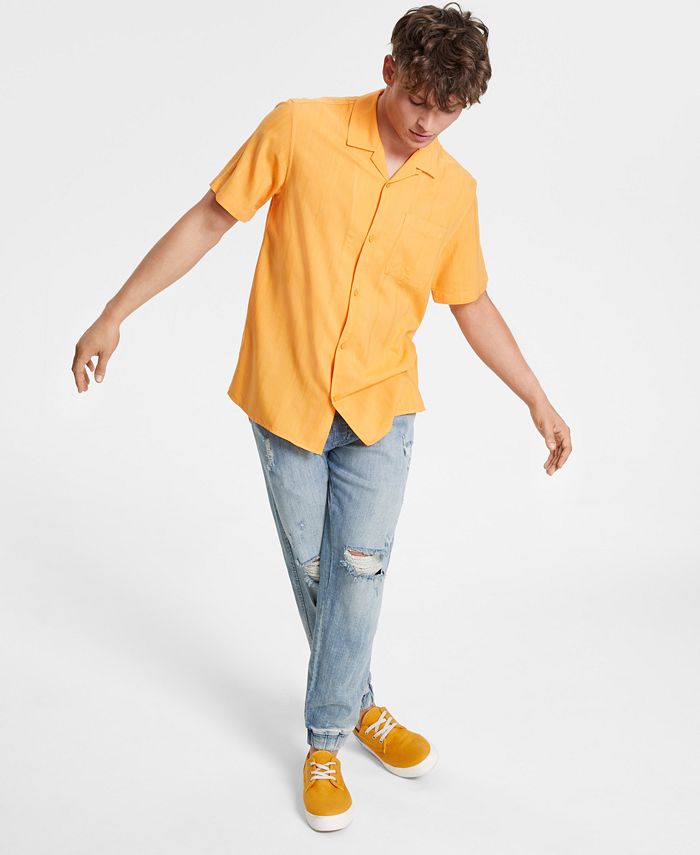 Sun + Stone Men's Easton Dobby ShortSleeve ButtonUp Camp Shirt