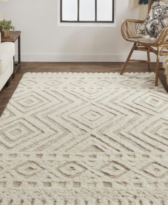 Anica R8010 4' x 6' Area Rug