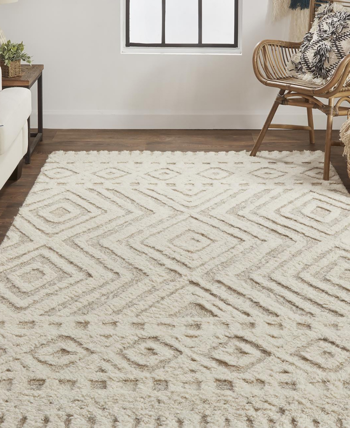 Shop Simply Woven Anica R8010 4' X 6' Area Rug In Ivory,tan