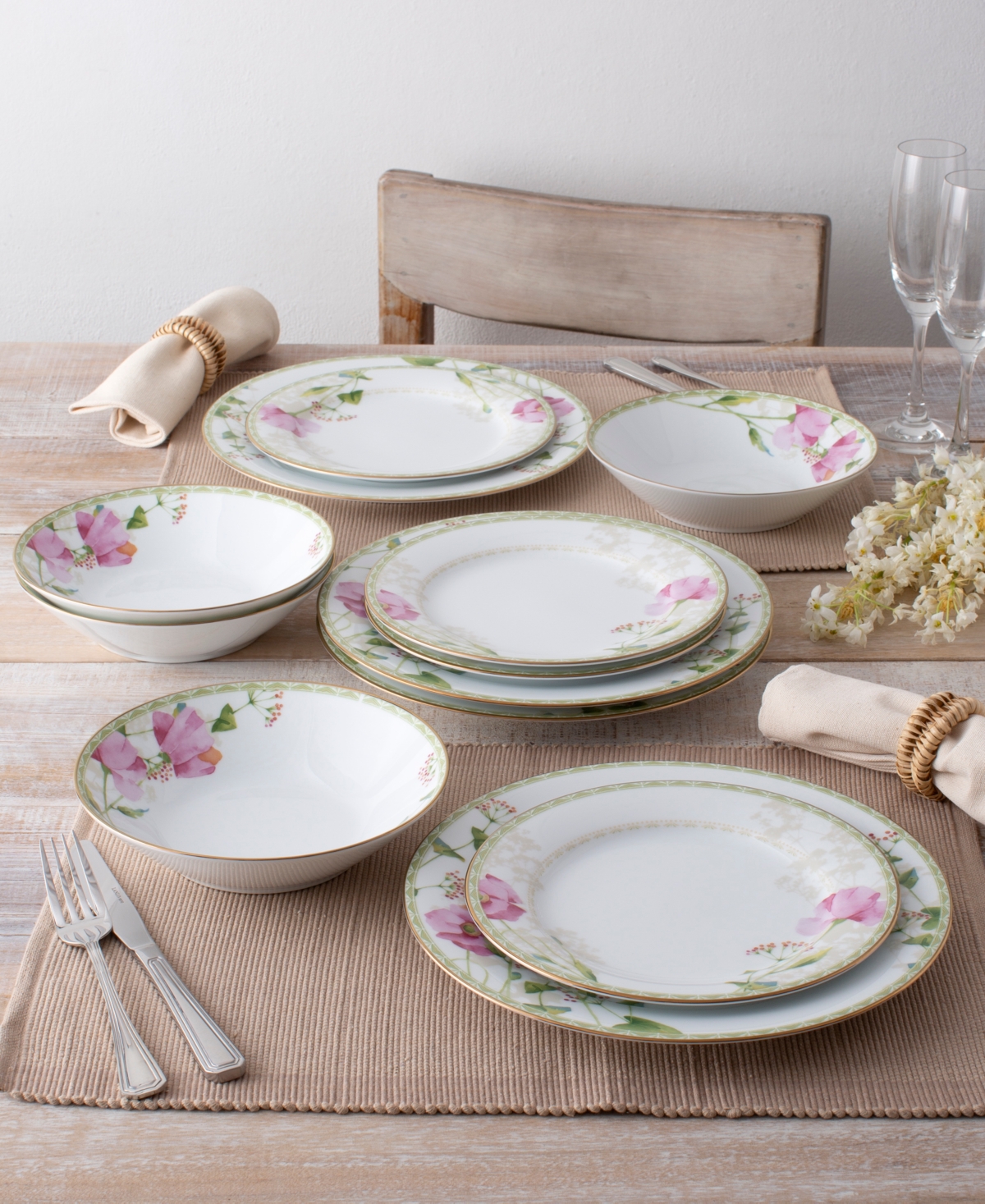 Noritake Poppy Place 12 oz Soup Bowls 4 Piece Set, 7.5" In White,pink,gold-tone
