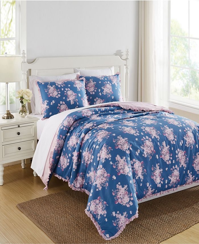 The Farmhouse by Rachel Ashwell - Floral Quilt Bedding – Rachel Ashwell  Shabby Chic Couture