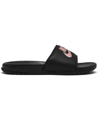 wmns benassi swoosh