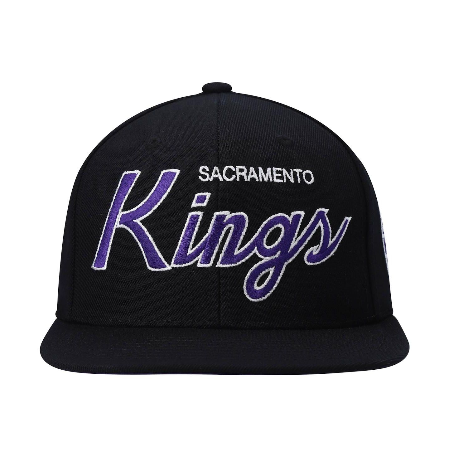 Мужская кепка Mitchell & Ness Black Sacramento Kings Hardwood Classics Script 2.0 Snapback Hat — фото 5