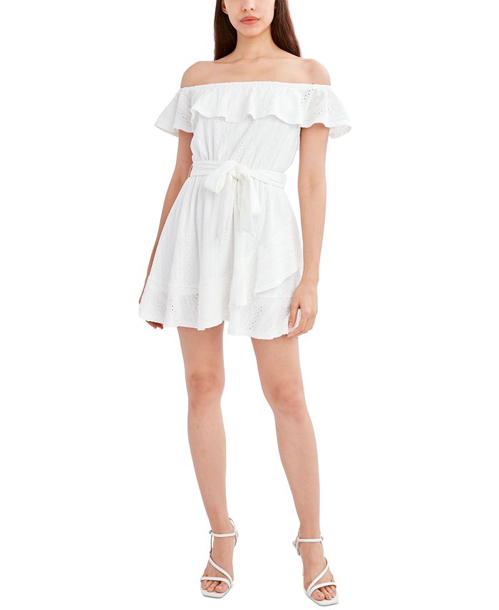 Eyelet top dress definition