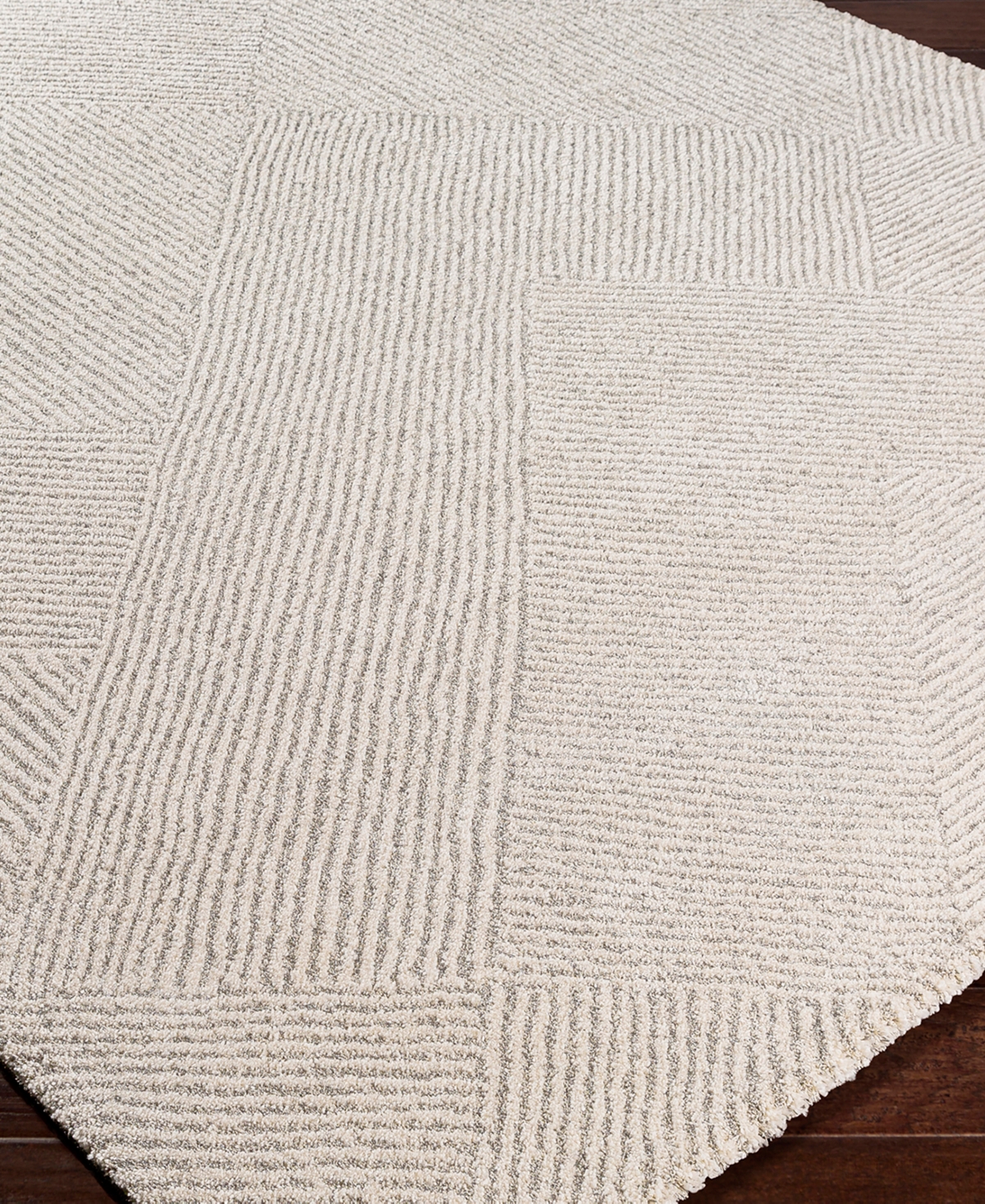 Livabliss Gavic GVC2304 5'3" x 7'3" Area Rug