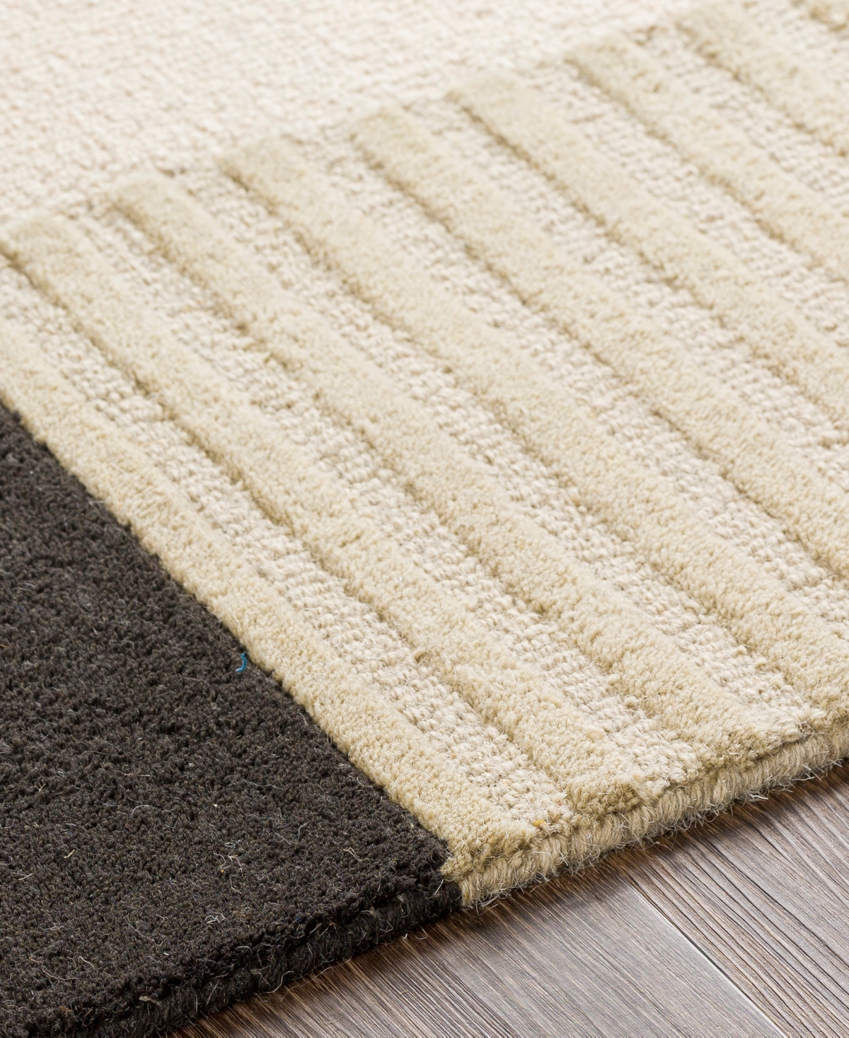 Livabliss Emma EMM2303 2' x 3' Area Rug