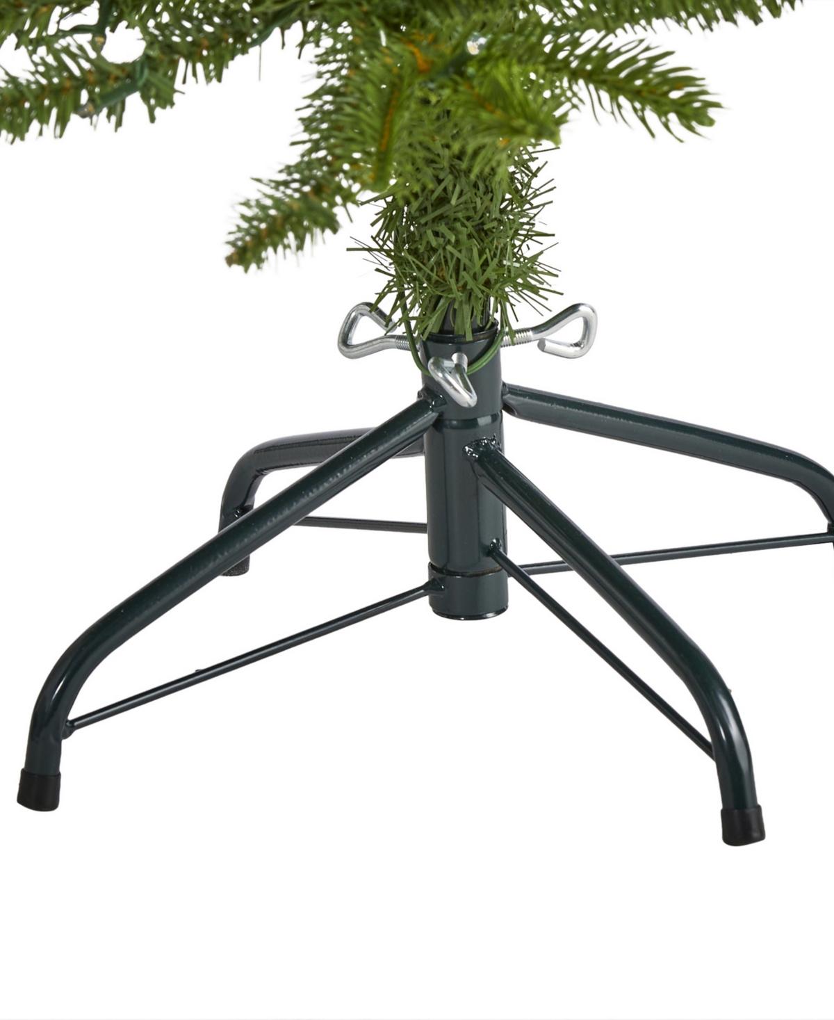 Sierra Spruce Natural Look Artificial Christmas Tree with Lights,