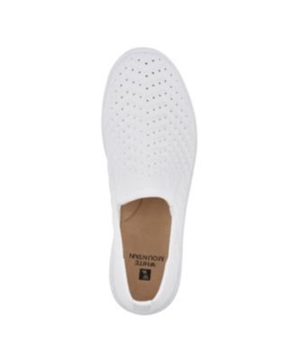 Women's Courage Slip On Sneakers