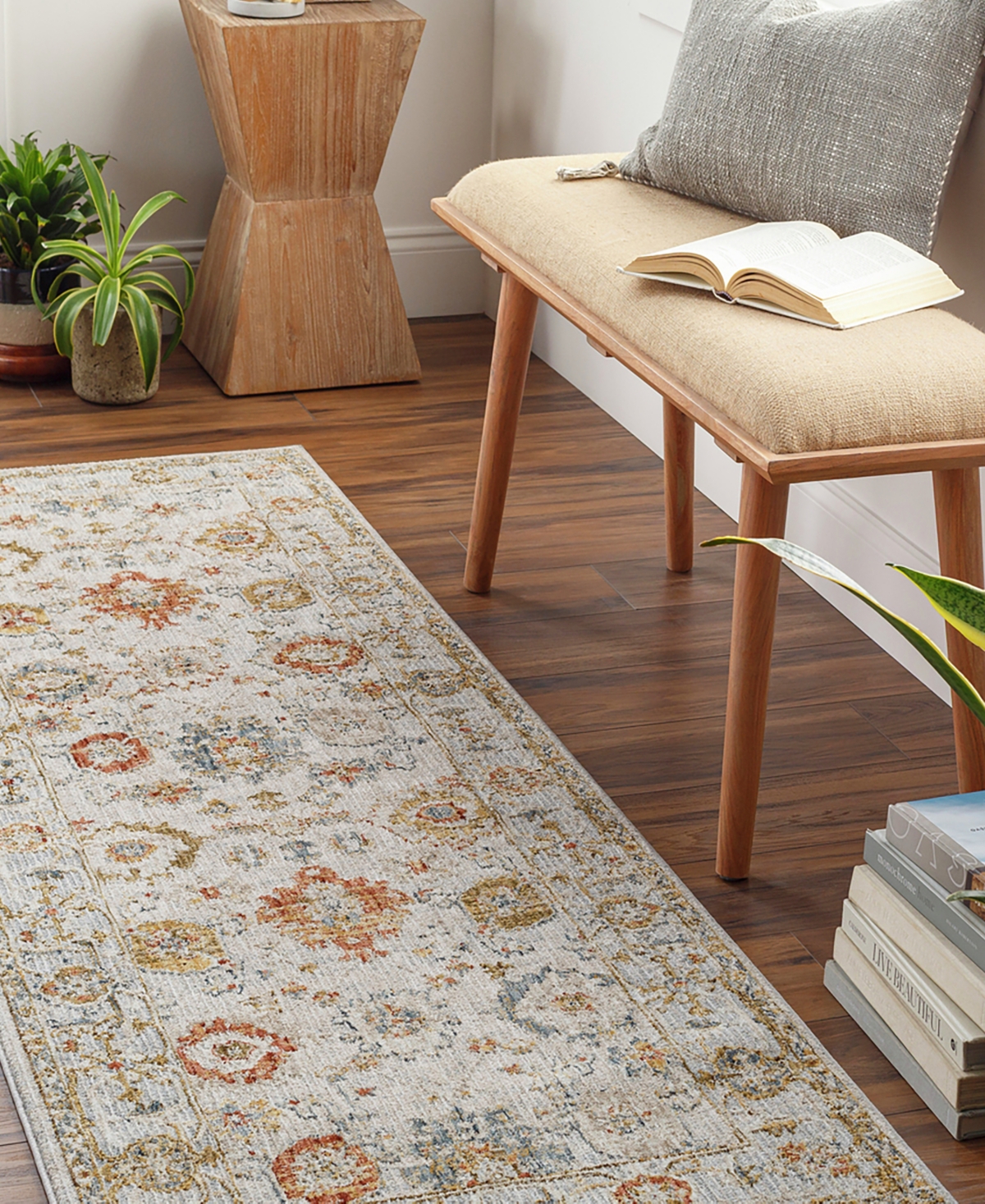 Livabliss Reina Ren- 2'7" x 7'3" Runner Area Rug