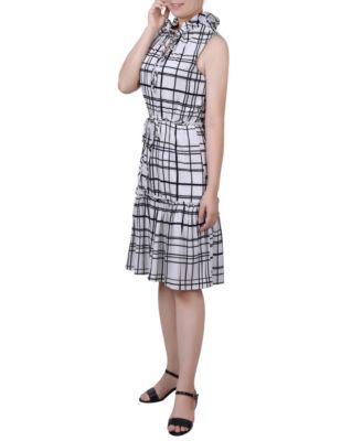 Petite Size Sleeveless Tiered Dress