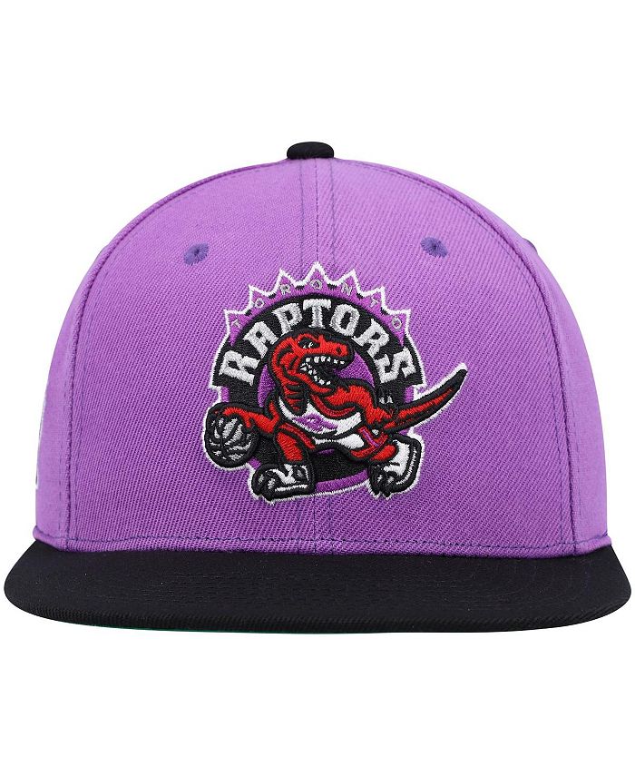 Mitchell & Ness Toronto Raptors Hardwood Classics Dynasty Yellow Toe Fitted Cap - 2-Tone Hat - View #9