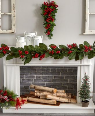 26" Berry Boxwood Teardrop