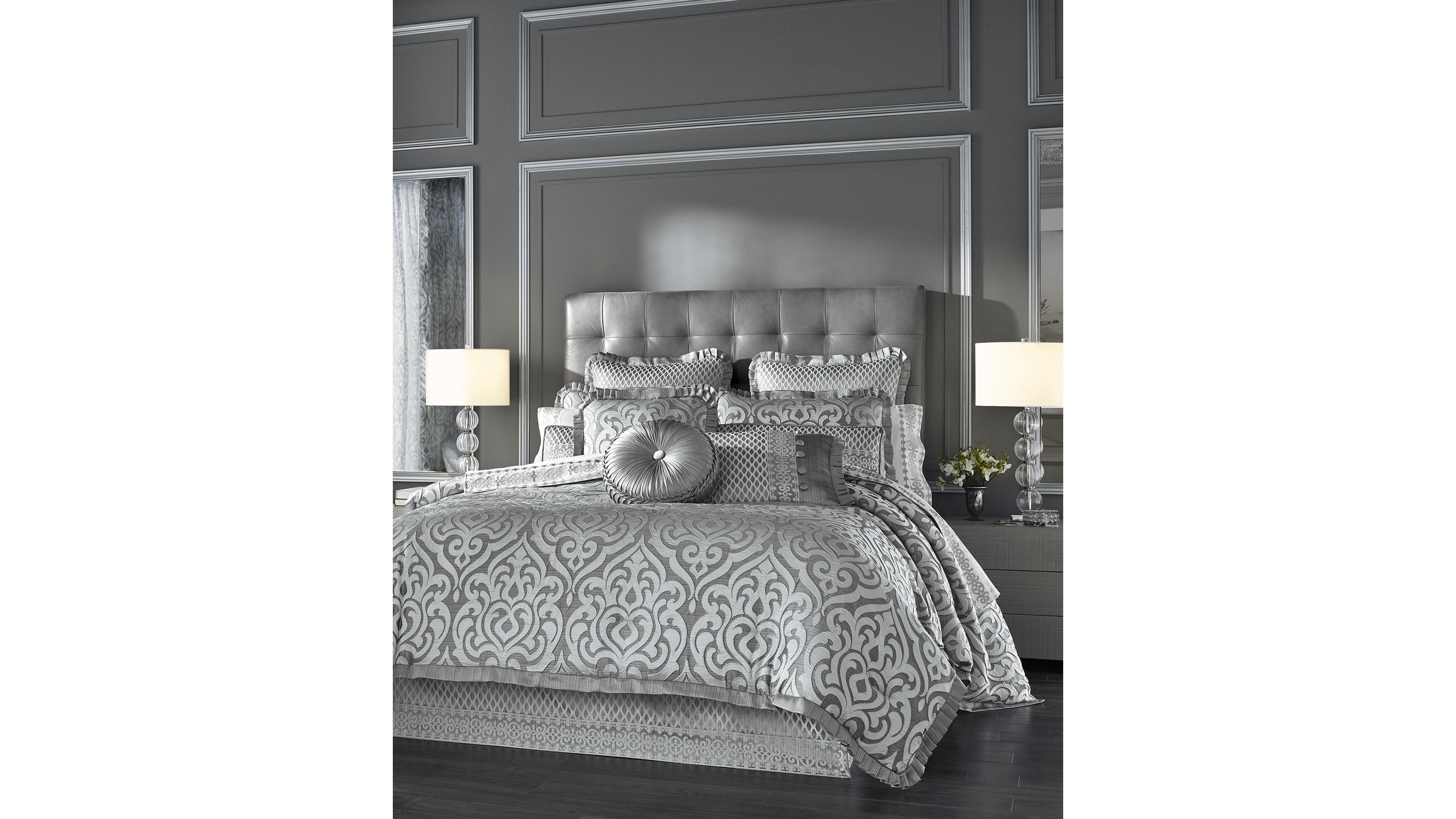 J Queen New York Luxembourg 4-Pc. Comforter Set, Queen
