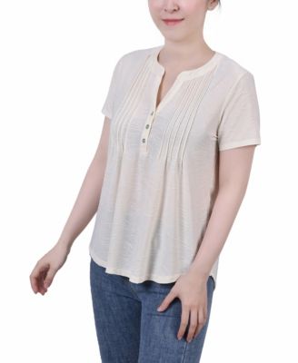 Petite Short Sleeve Y Neck Jacquard Knit Top