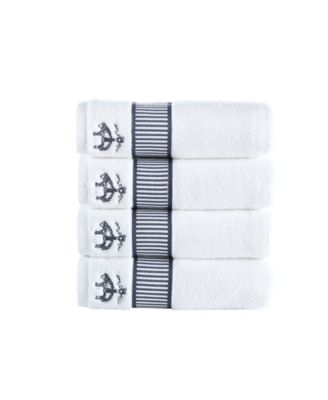 Fancy Border Bath Towels