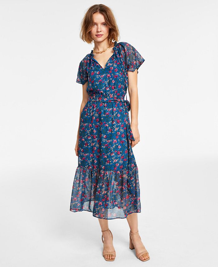 Women's flutter clearance sleeve dress